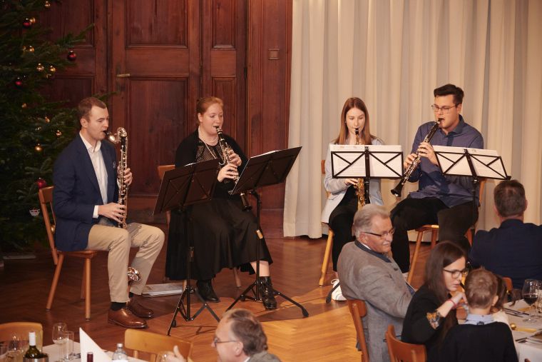 2022-11-25 183036 Stadtkapelle Weihnachtsfeier 0054A_760