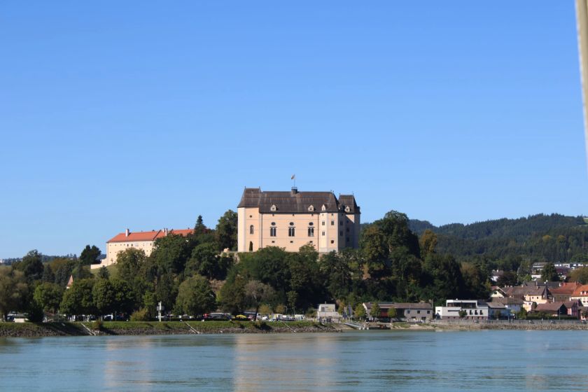Burg Grein - Foto von Peter Schneeweis