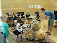 P1060545_200