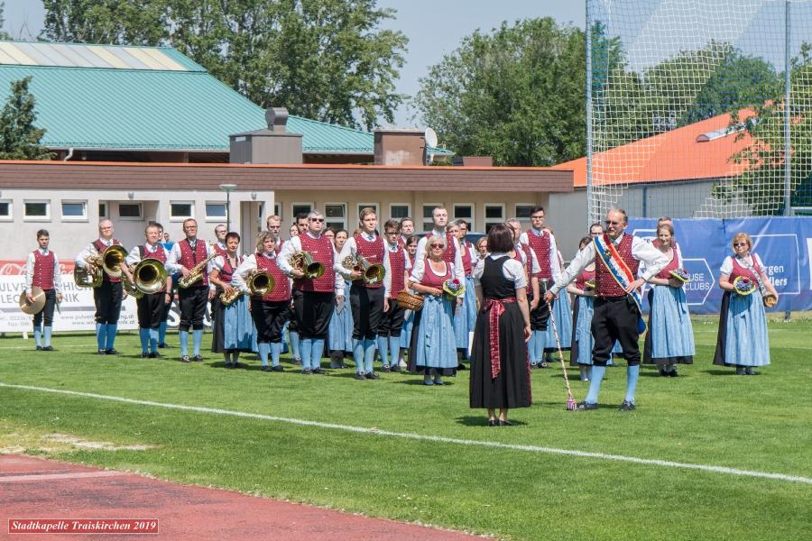 Großes Bezirksblasmusikfest zum Jubiläum