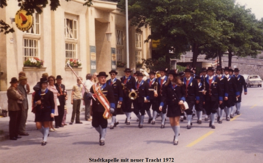 Stadtkapelle mit neuer Tracht 1972