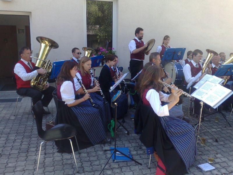 Frühschoppen beim Siedlerverein auf der Stadtrandsiedlung