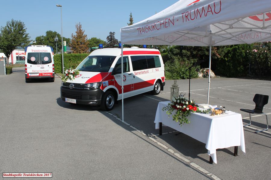 Rettungsstelle Traiskirchen - Festakt – Fahrzeugsegnung – und Frühschoppen